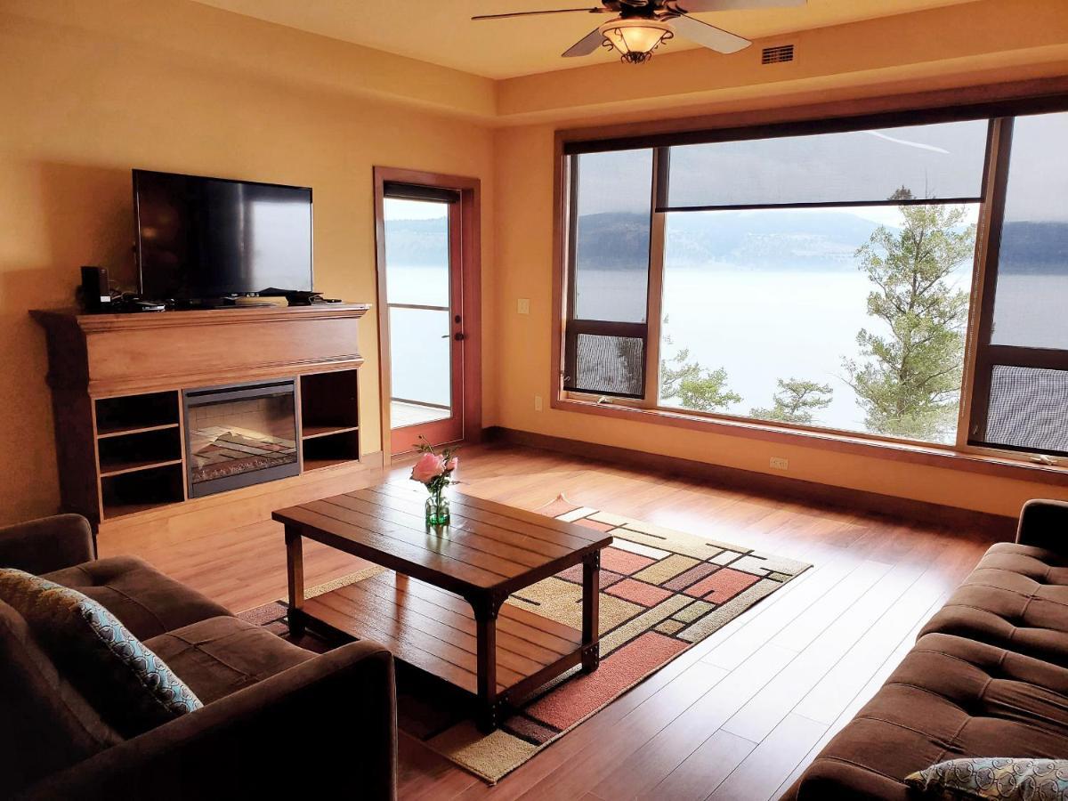 Cozystay Signature Lake Okanagan Resort 킬로나 외부 사진