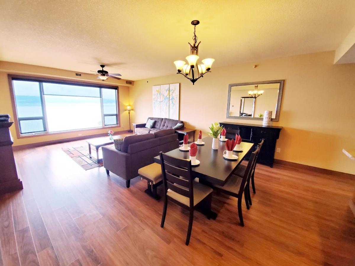 Cozystay Signature Lake Okanagan Resort 킬로나 외부 사진