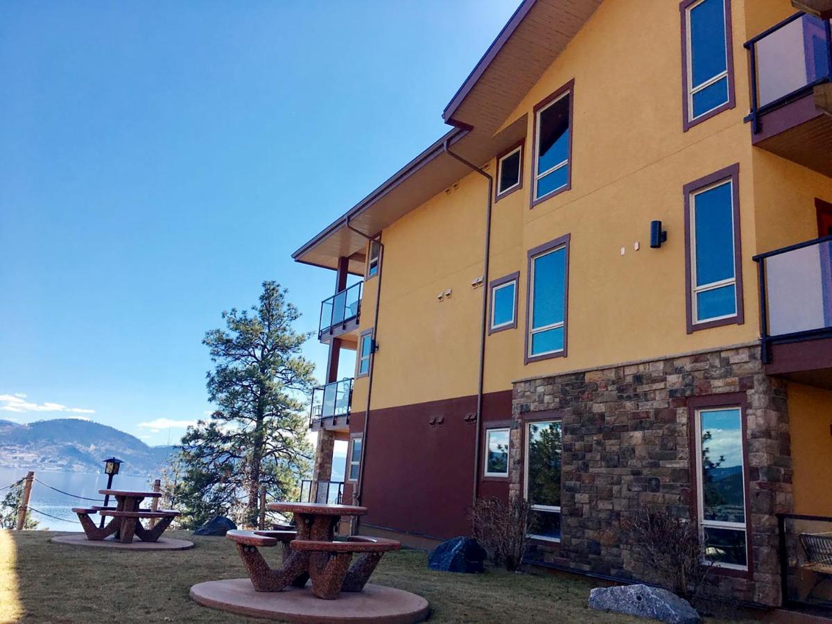 Cozystay Signature Lake Okanagan Resort 킬로나 외부 사진