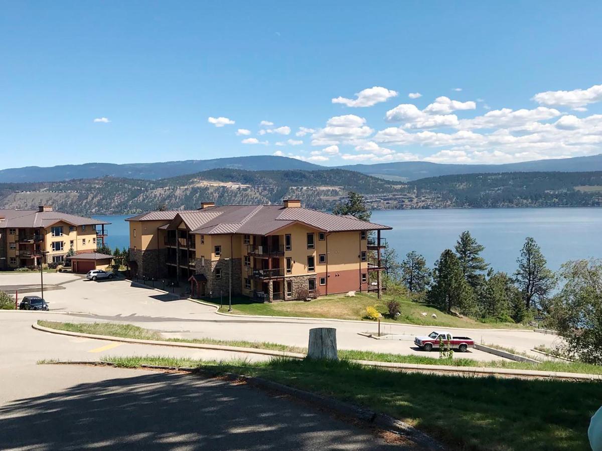 Cozystay Signature Lake Okanagan Resort 킬로나 외부 사진