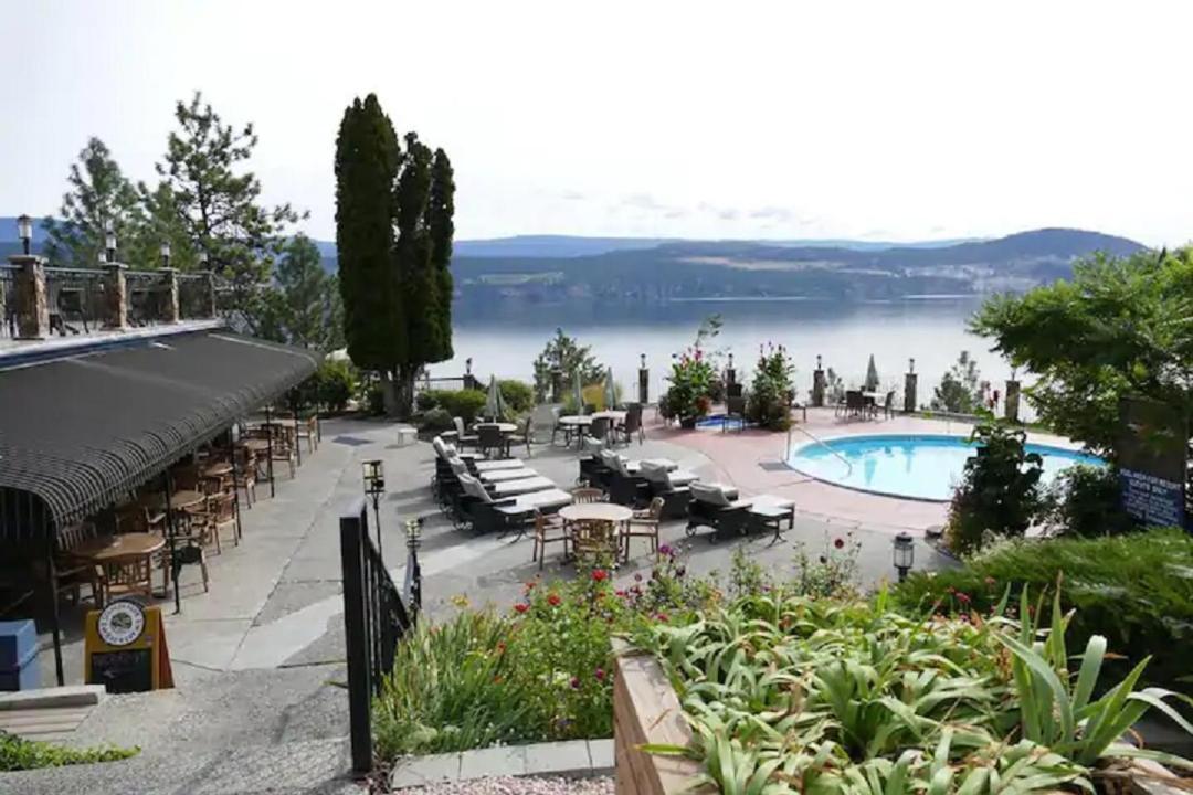 Cozystay Signature Lake Okanagan Resort 킬로나 외부 사진