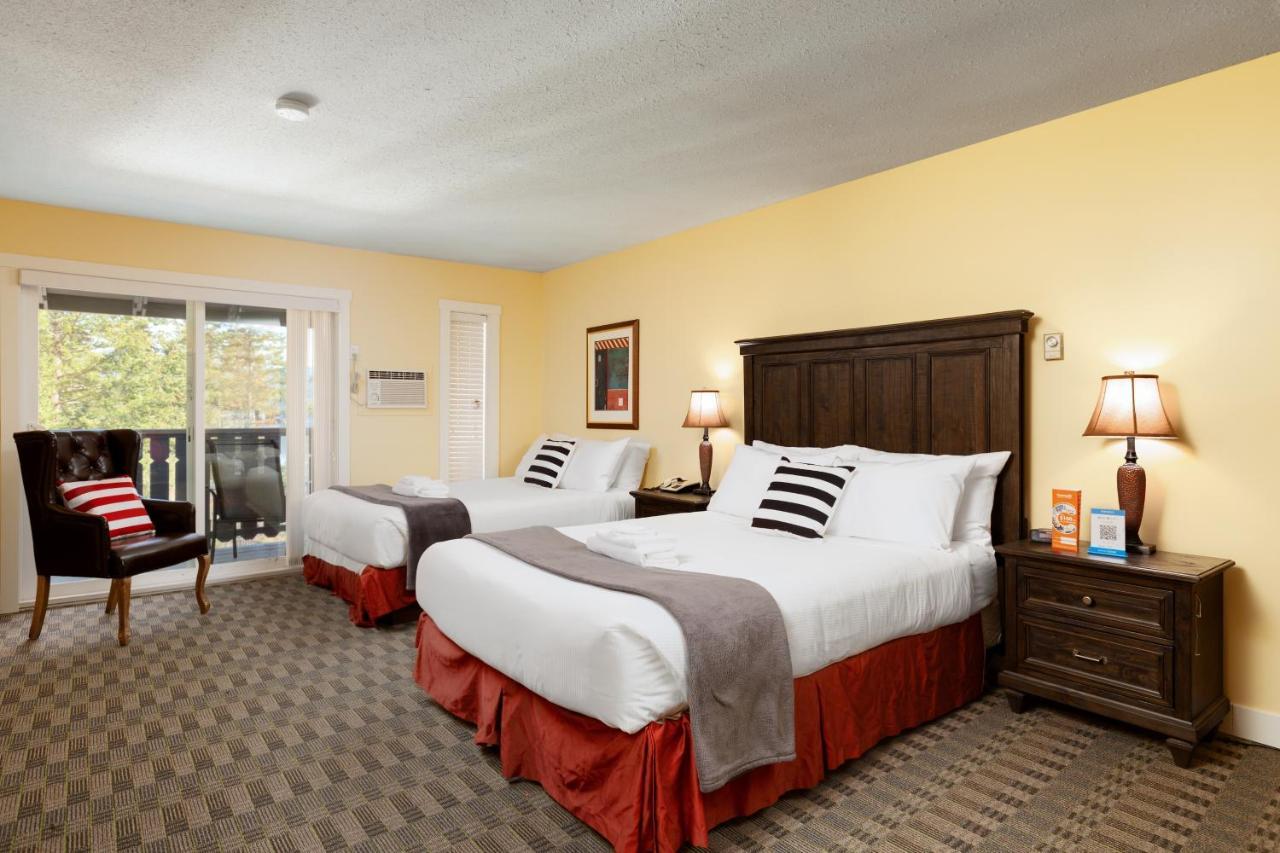 Cozystay Signature Lake Okanagan Resort 킬로나 외부 사진