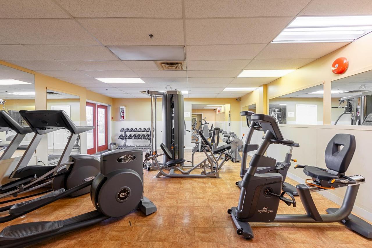 Cozystay Signature Lake Okanagan Resort 킬로나 외부 사진
